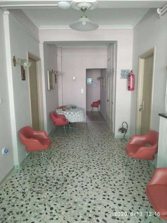 Finikas Rooms Agia Marina  Eksteriør bilde