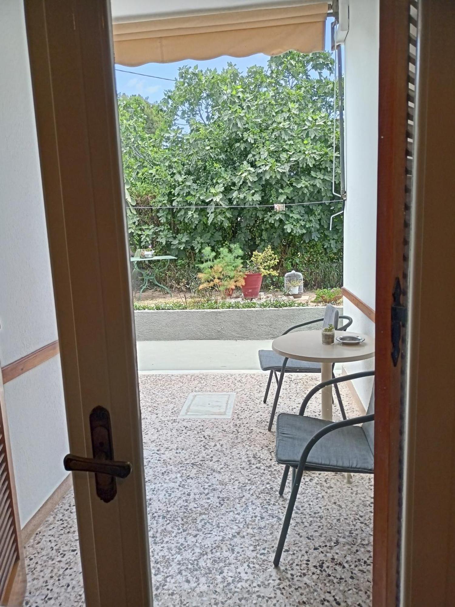 Finikas Rooms Agia Marina  Rom bilde