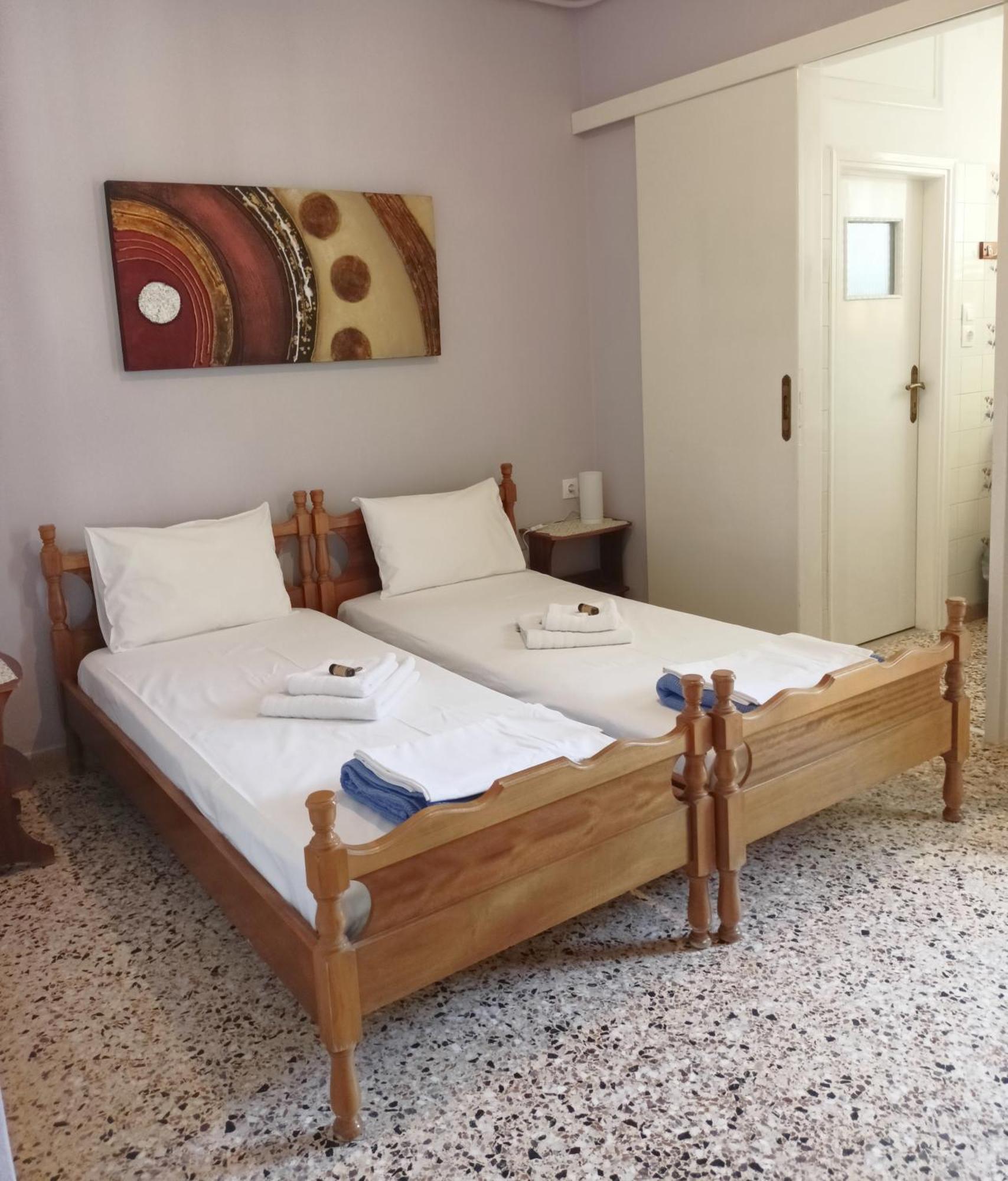 Finikas Rooms Agia Marina  Rom bilde