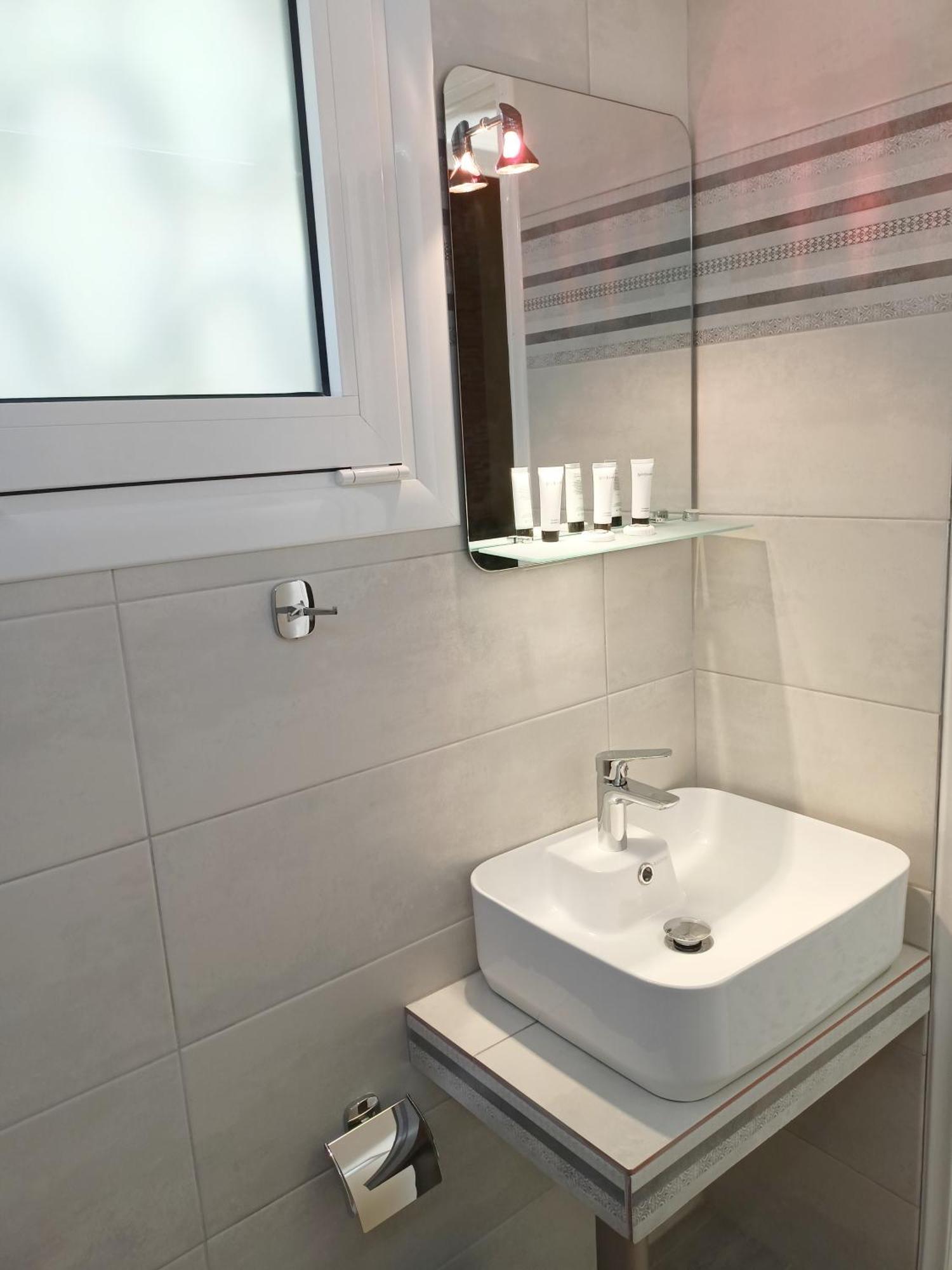 Finikas Rooms Agia Marina  Rom bilde